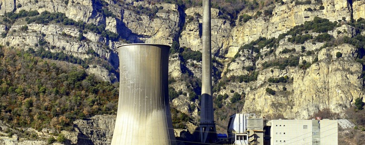 High-Altitude Cooling Towers